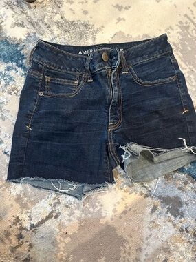 American Eagle Outfitters Dark Indigo Denim Cutoff Shorts size 6 boho Jean short